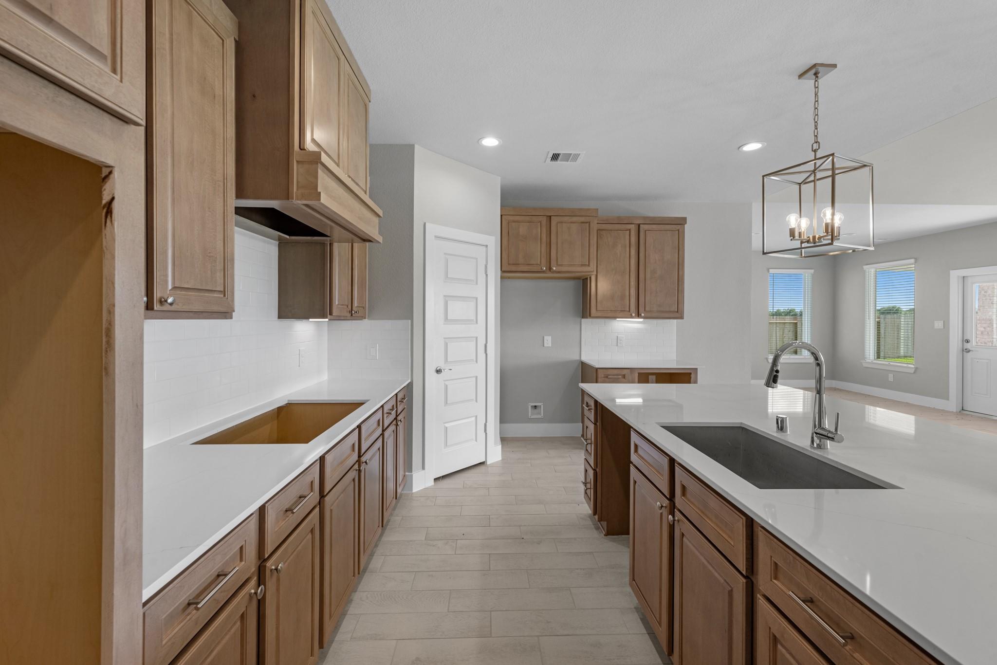 3422 Everglade Lane