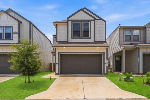 Photo of 4421 Ibiza Lane, Houston, TX 77045 (MLS # 80291053)