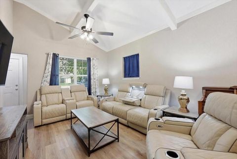 2323 Avenue A Nederland TX 77627