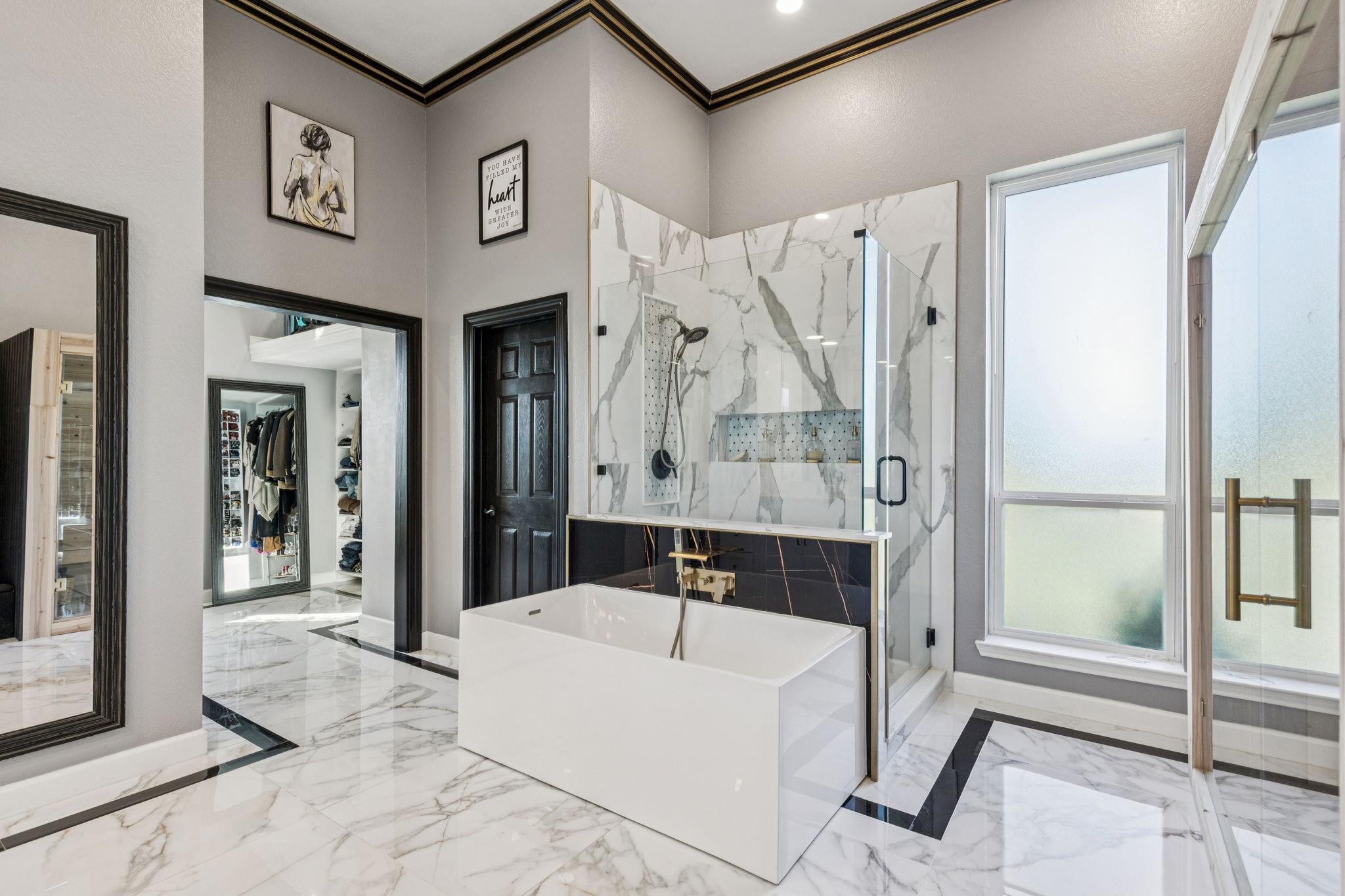 1024 Colibri Lake Lane