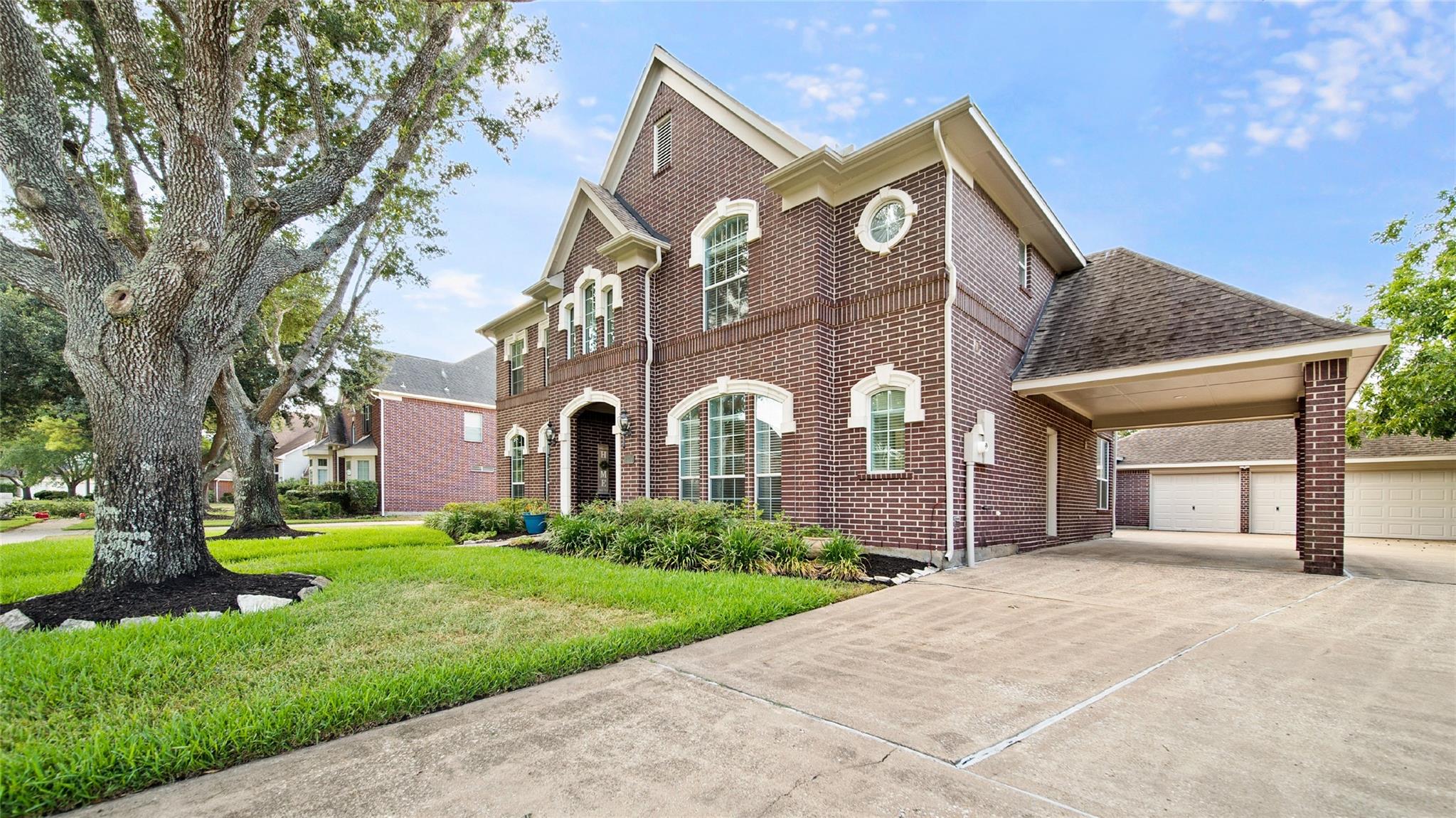 2863 Love Lane