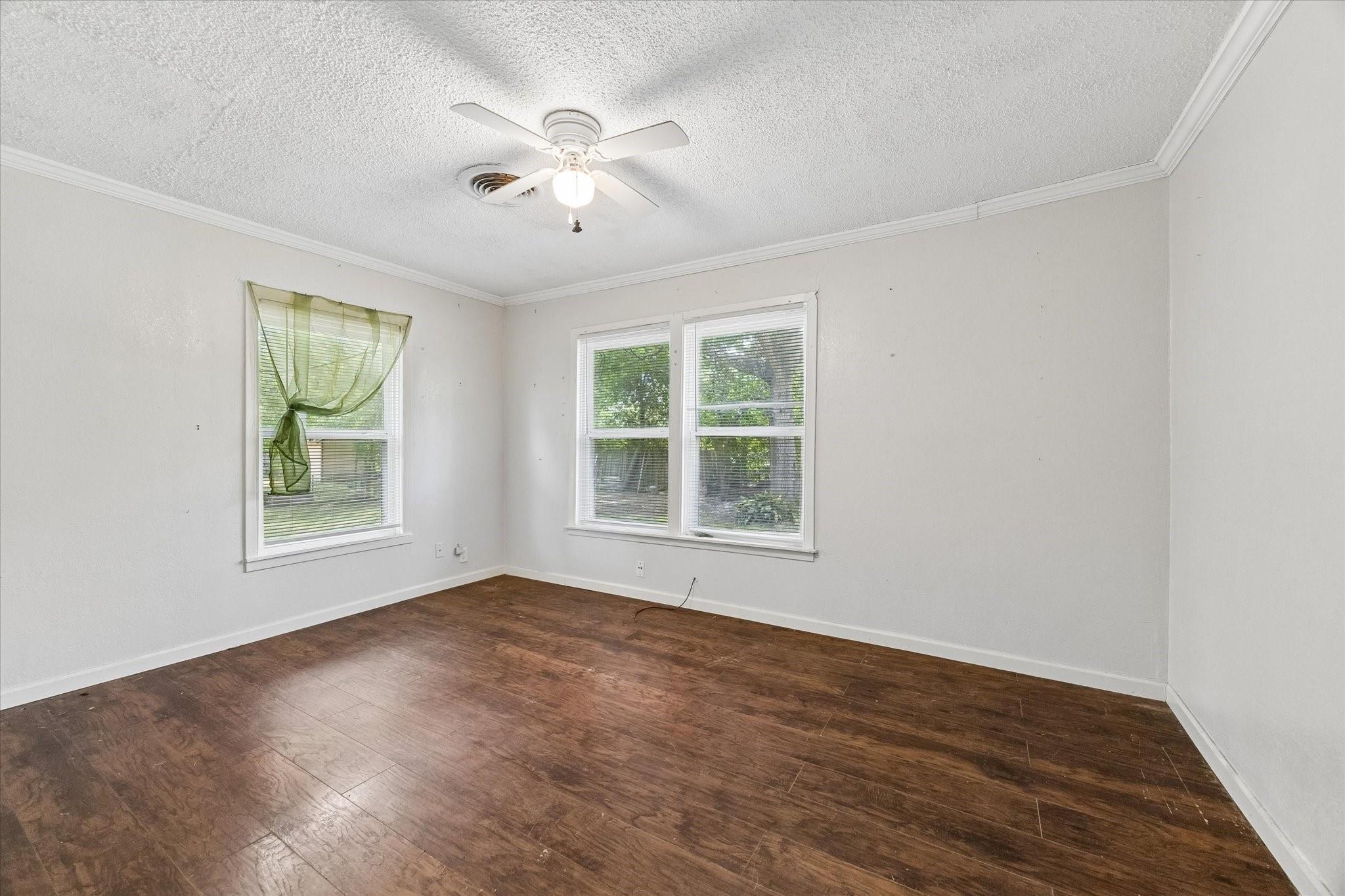 421 Dwire Dr