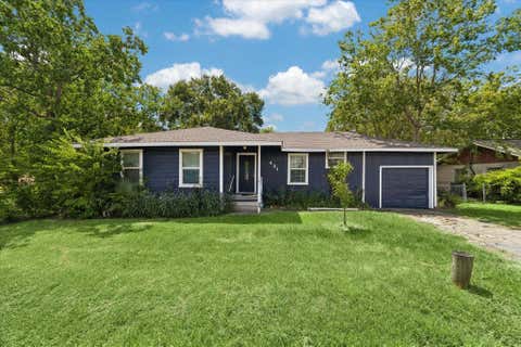 Photo of 421 Dwire Dr DR, La Porte, TX 77571 (MLS # 12892345)