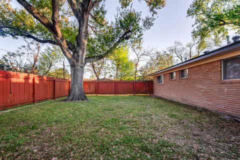 Tiny photo for 12331 Atwell Drive, Houston, TX 77035 (MLS # 12571749)