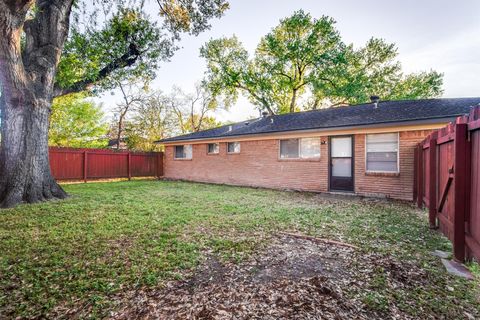 Tiny photo for 12331 Atwell Drive, Houston, TX 77035 (MLS # 12571749)
