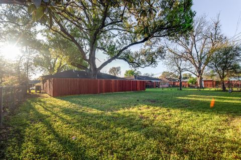 Tiny photo for 12331 Atwell Drive, Houston, TX 77035 (MLS # 12571749)