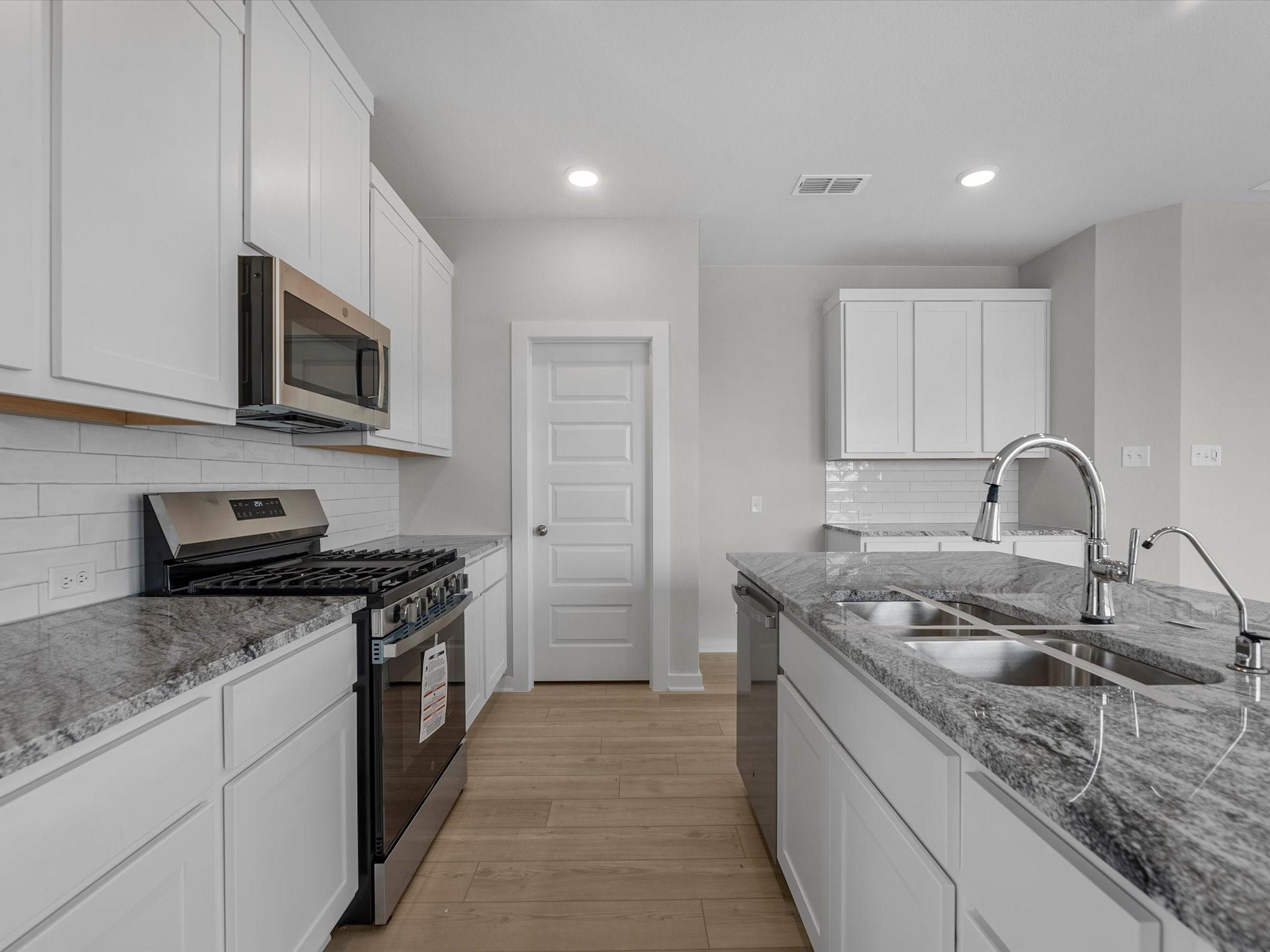 7502 Primrose Myrtle Lane