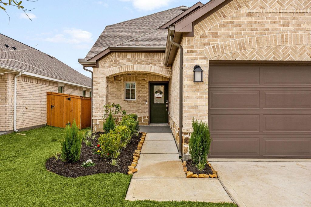 Photo of 21622 Wave Hollow Drive, Cypress, TX 77433 (MLS # 98785751)