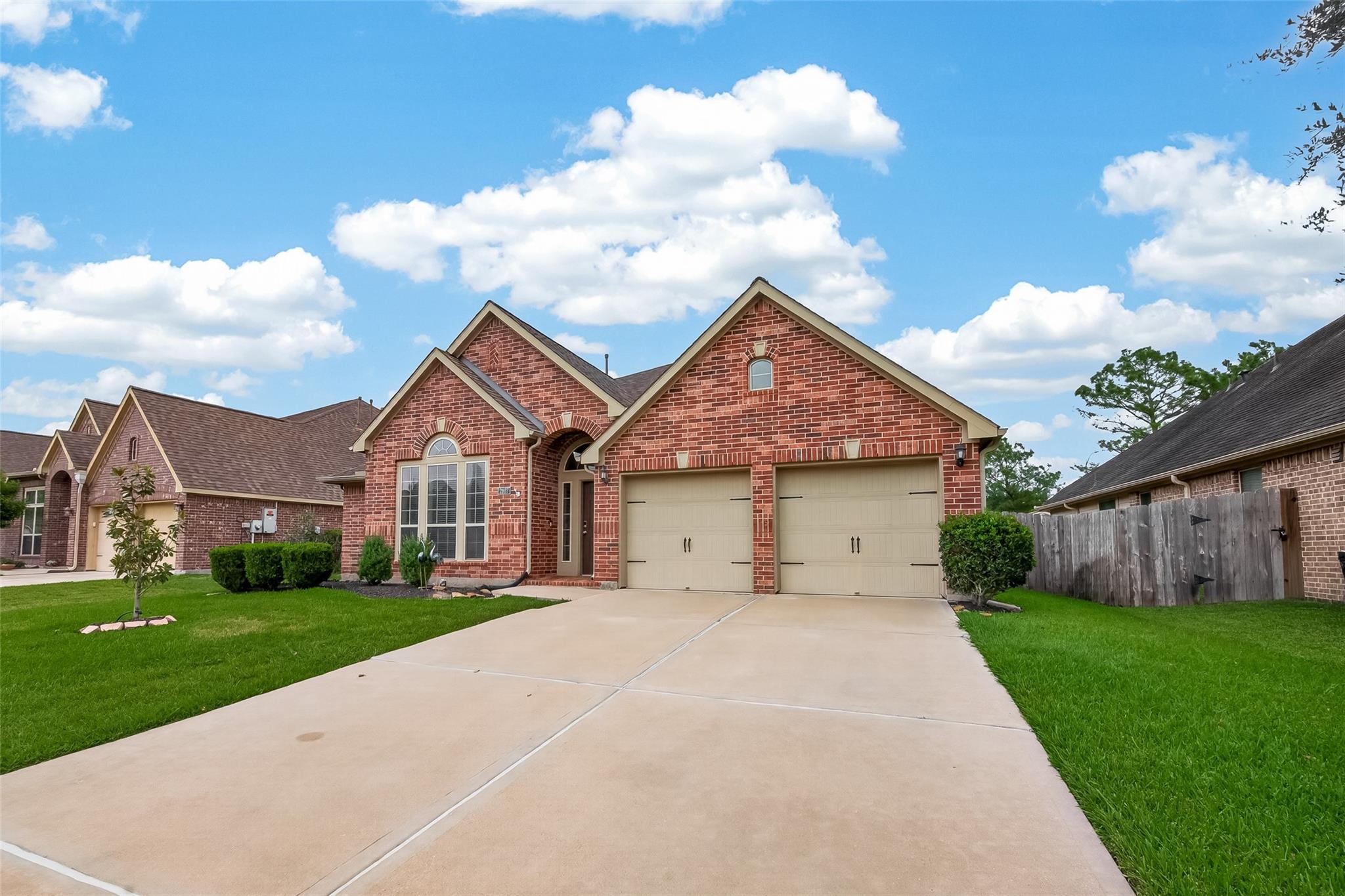 2807 Field Hollow Drive