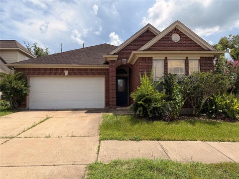 Homes For Rent - 1935 Shady Oaks Court<br/> Missouri City, TX 77489