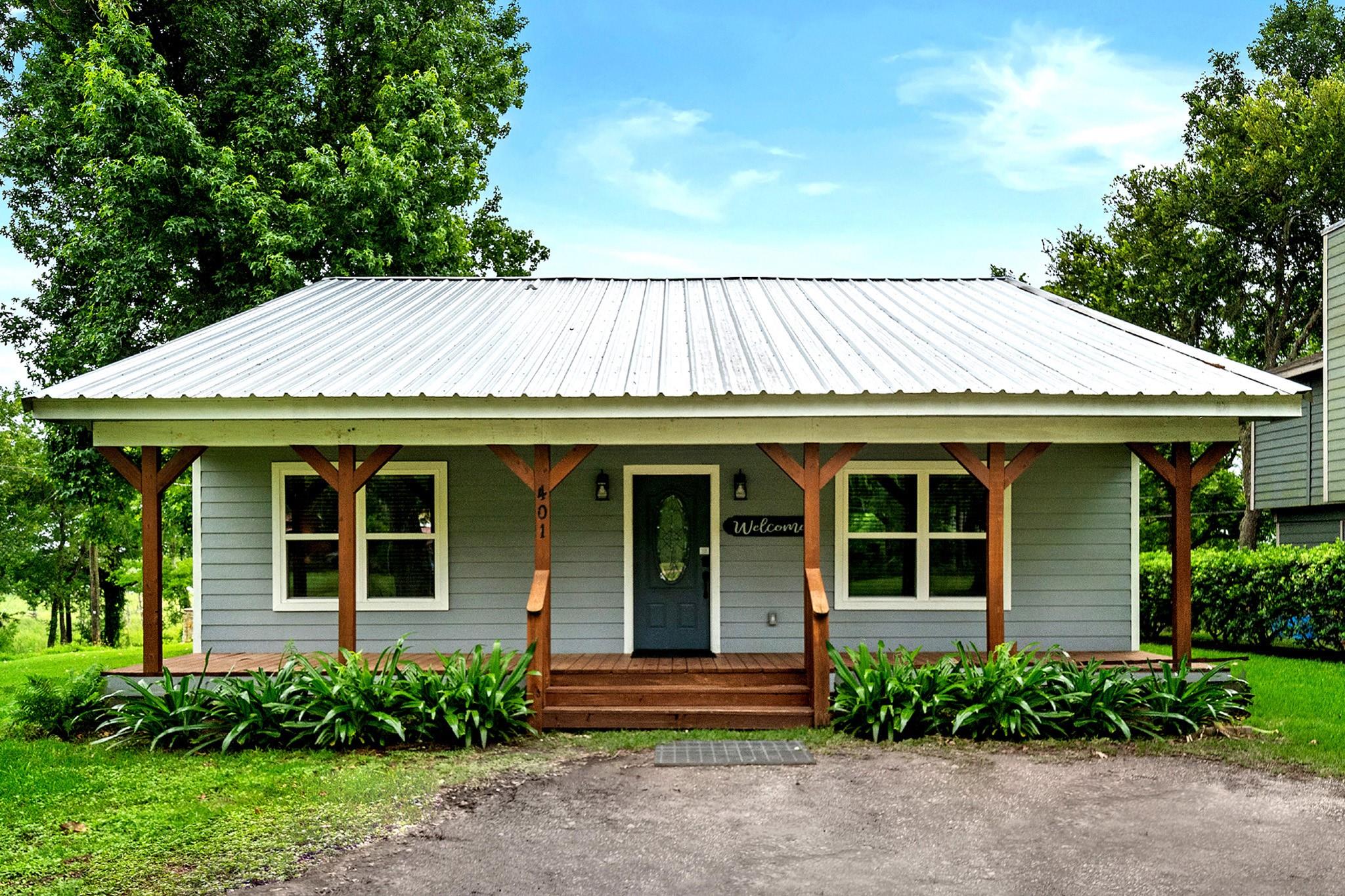 401 Lazy River Lane