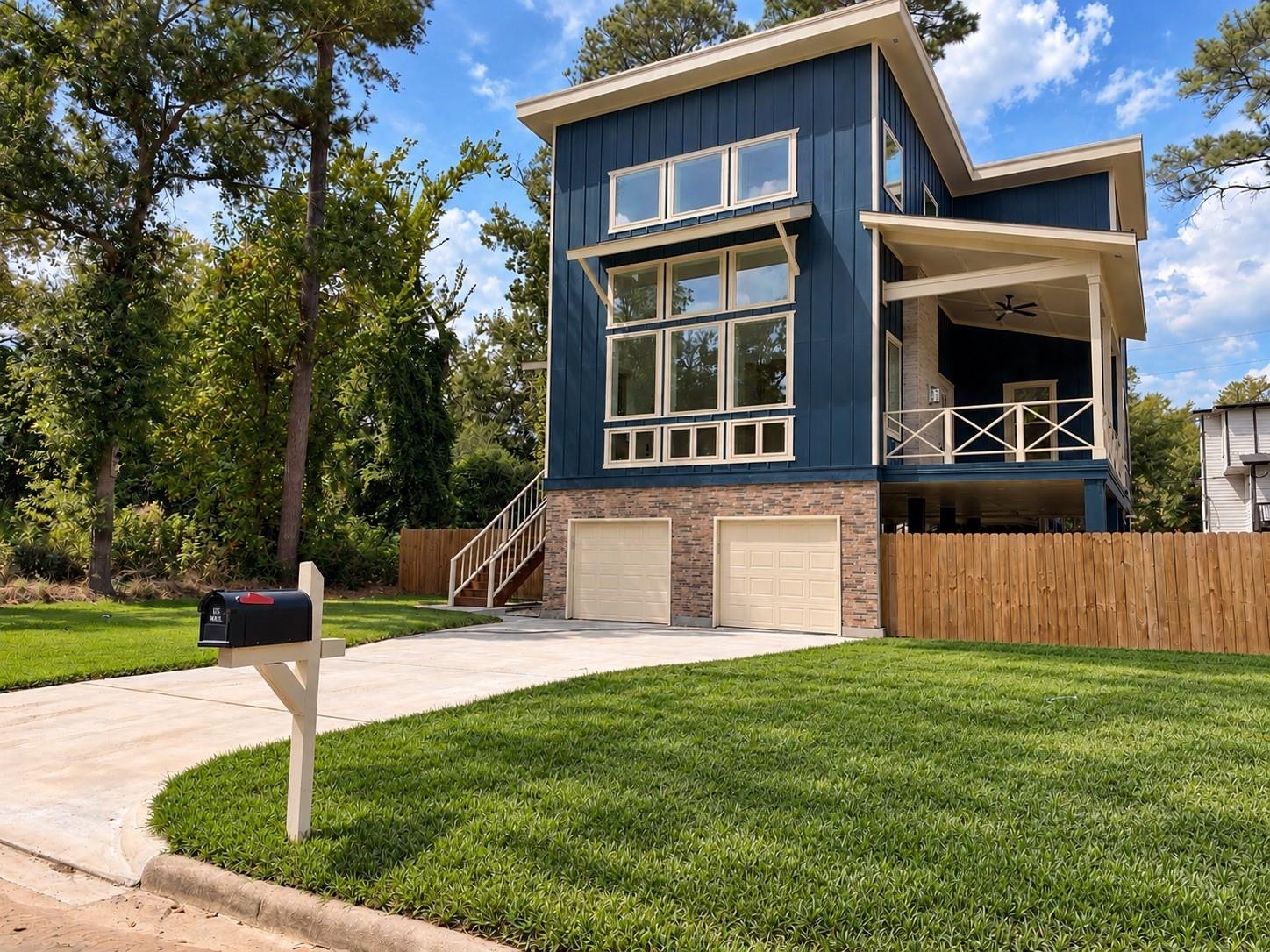 13523 Lakecrest Drive