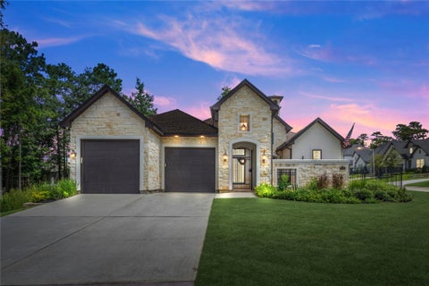Photo of 1715 Mission Oaks Court, Conroe, TX 77304 (MLS # 98350770)