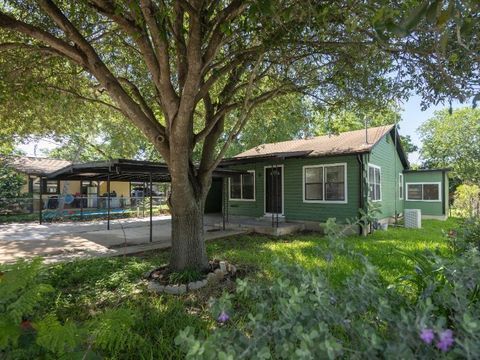 Photo of 3111 Hicks Avenue, San Antonio, TX 78210 (MLS # 27738310)