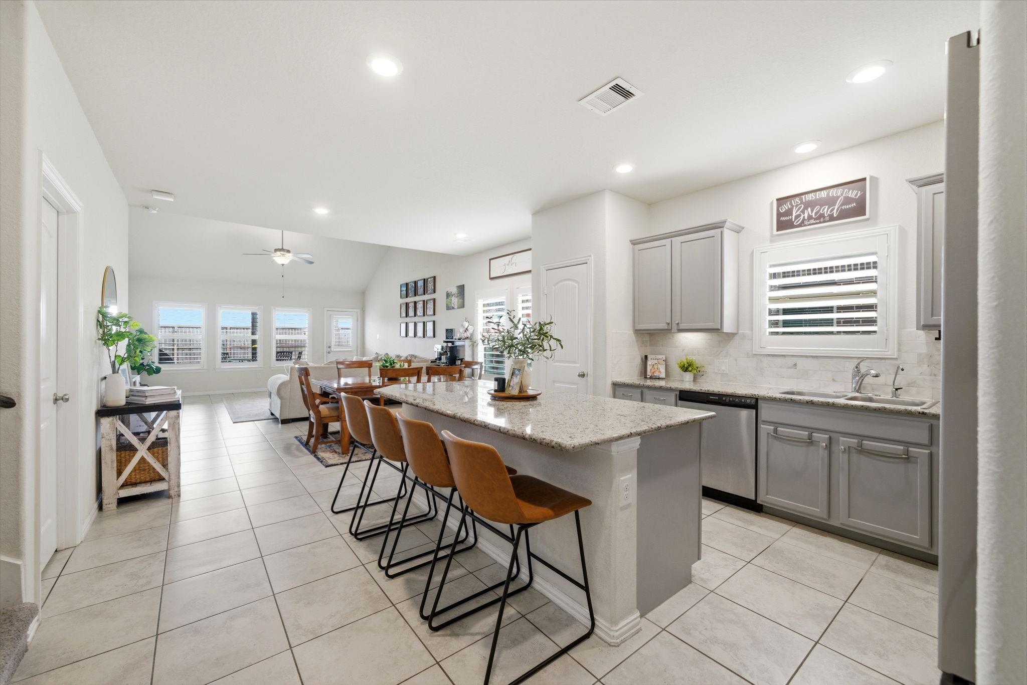 6802 Barrington Creek Trace