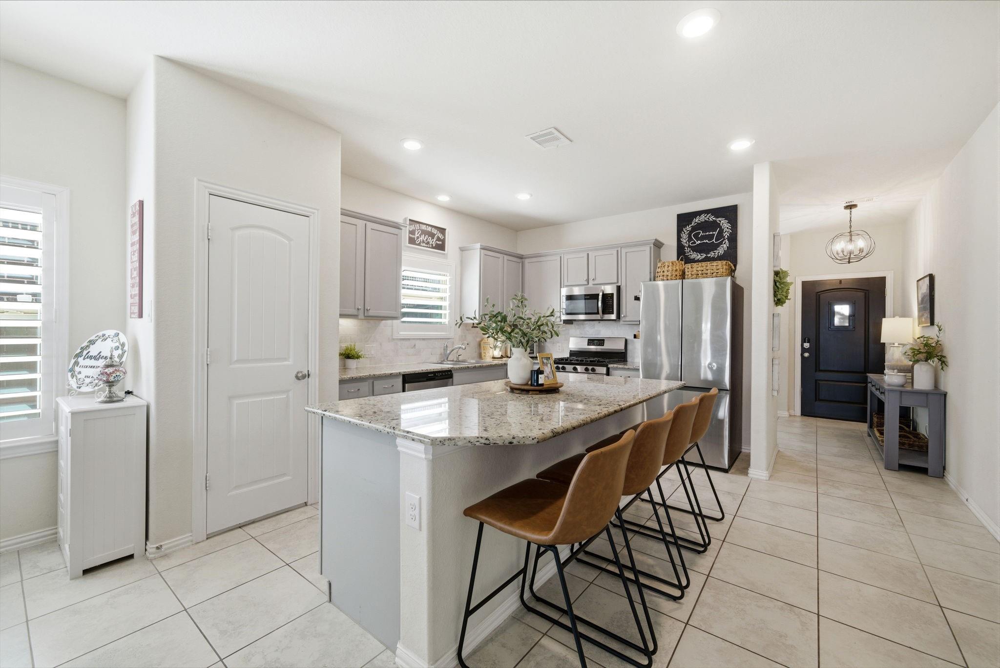 6802 Barrington Creek Trace