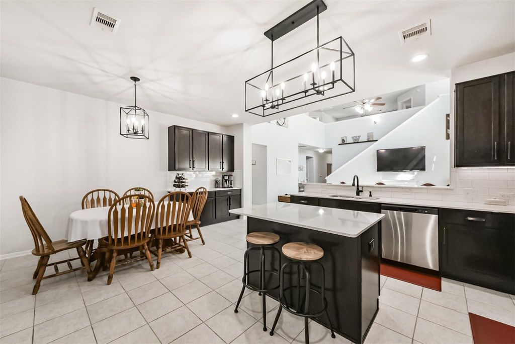 Photo of 10018 Chase Court, Baytown, TX 77521 (MLS # 58035545)