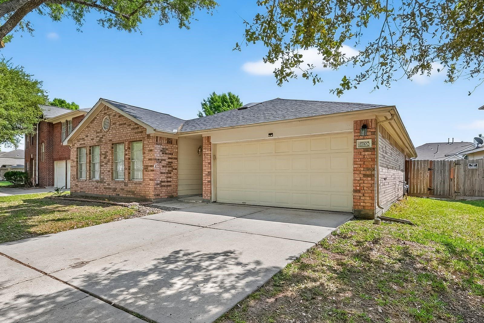 17107 Canterbury Green Court