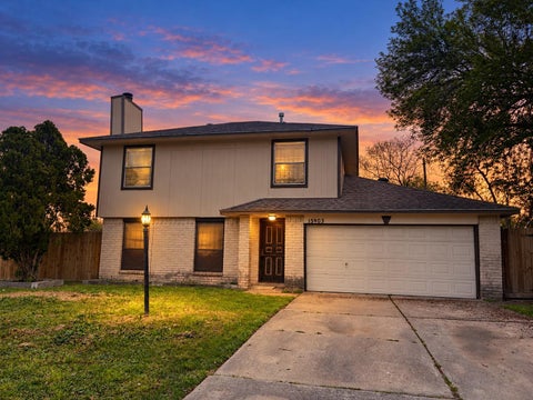 Photo of 15403 Bow Lane, Houston, TX 77053 (MLS # 17070610)