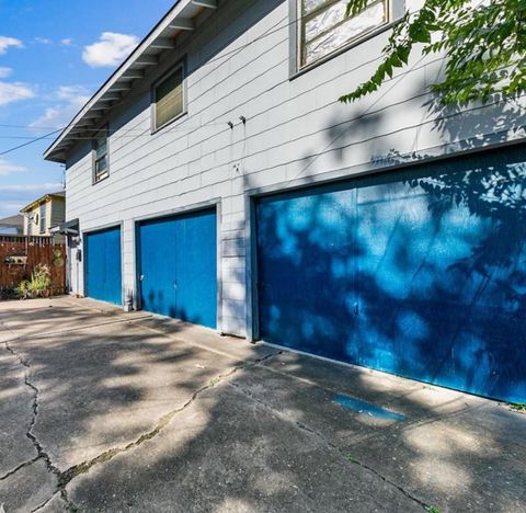 Photo of 4427 Jefferson Street #1/2, Houston, TX 77023 (MLS # 9059673)