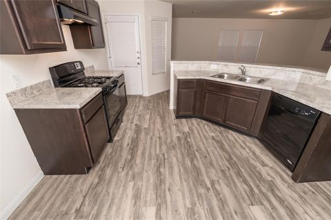 Photo of 5452 Quail Cove Lane, Houston, TX 77053 (MLS # 29283544)