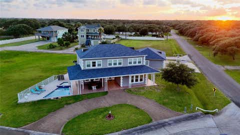 Photo of 102 Smith Cove Road, Rockport, TX 78382 (MLS # 41361541)