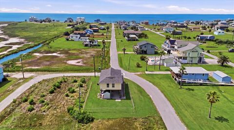 Photo of 4014 6th Street, Galveston, TX 77554 (MLS # 20738389)