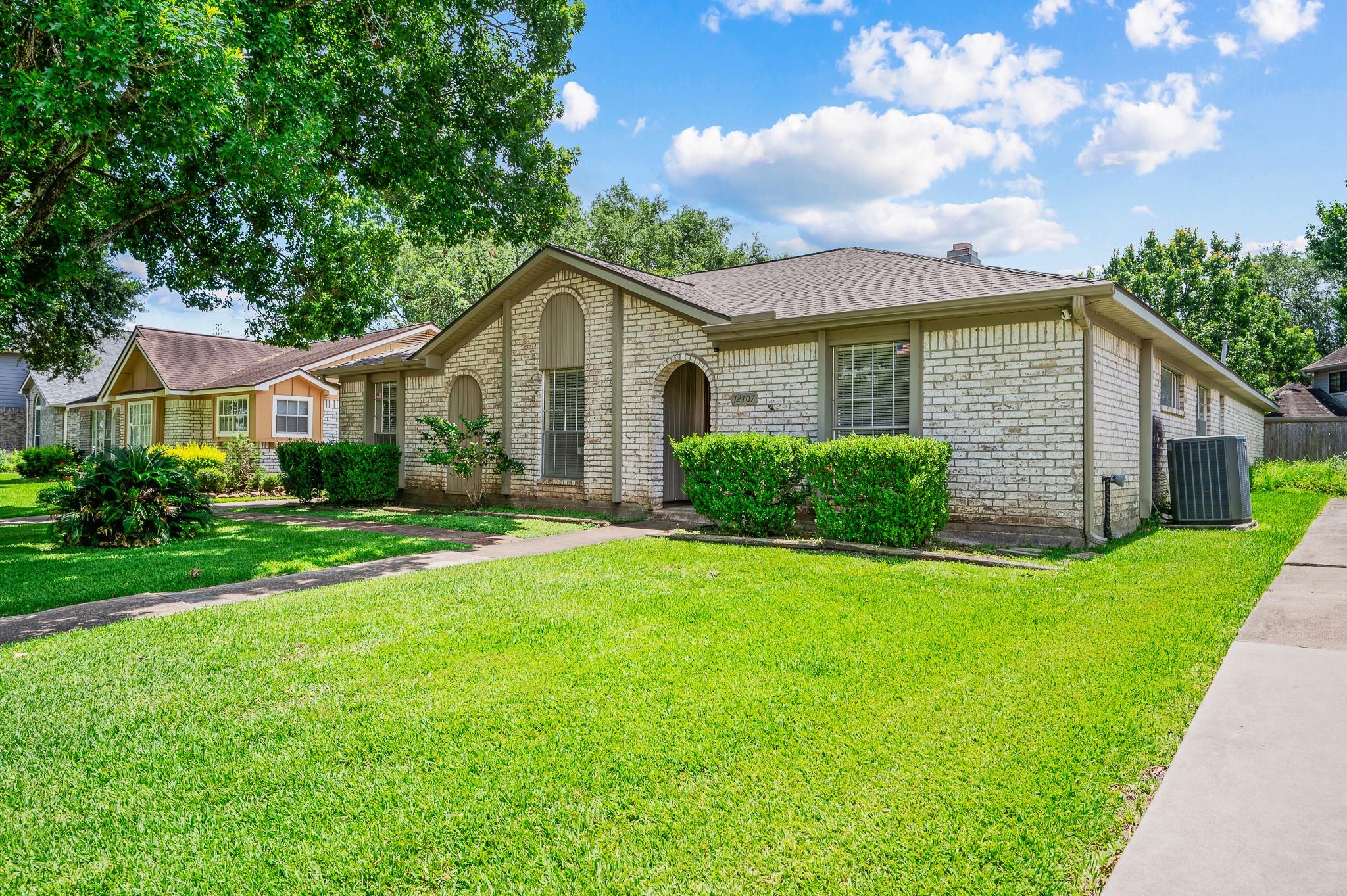 12107 Brighton Lane