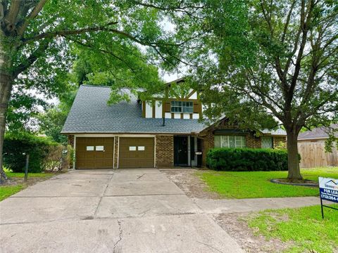 Photo of 7015 Pyron Way, Houston, TX 77036 (MLS # 98877662)