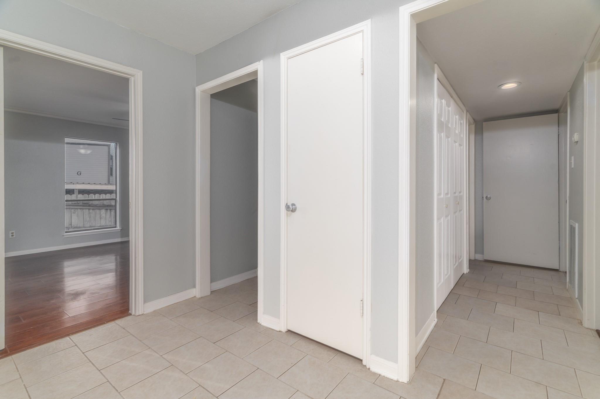 132 April Point Drive N