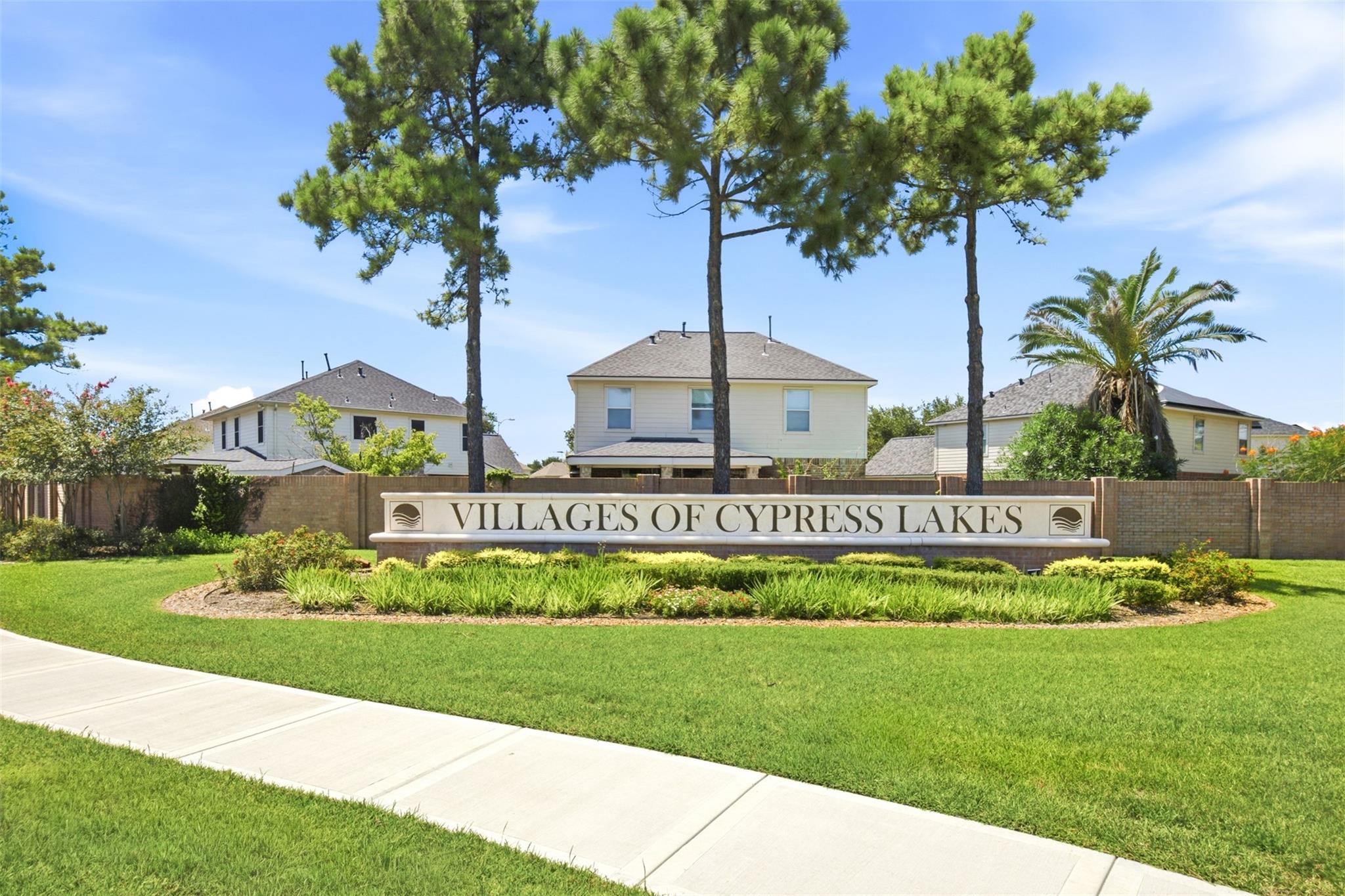 15135 By The Lake Way