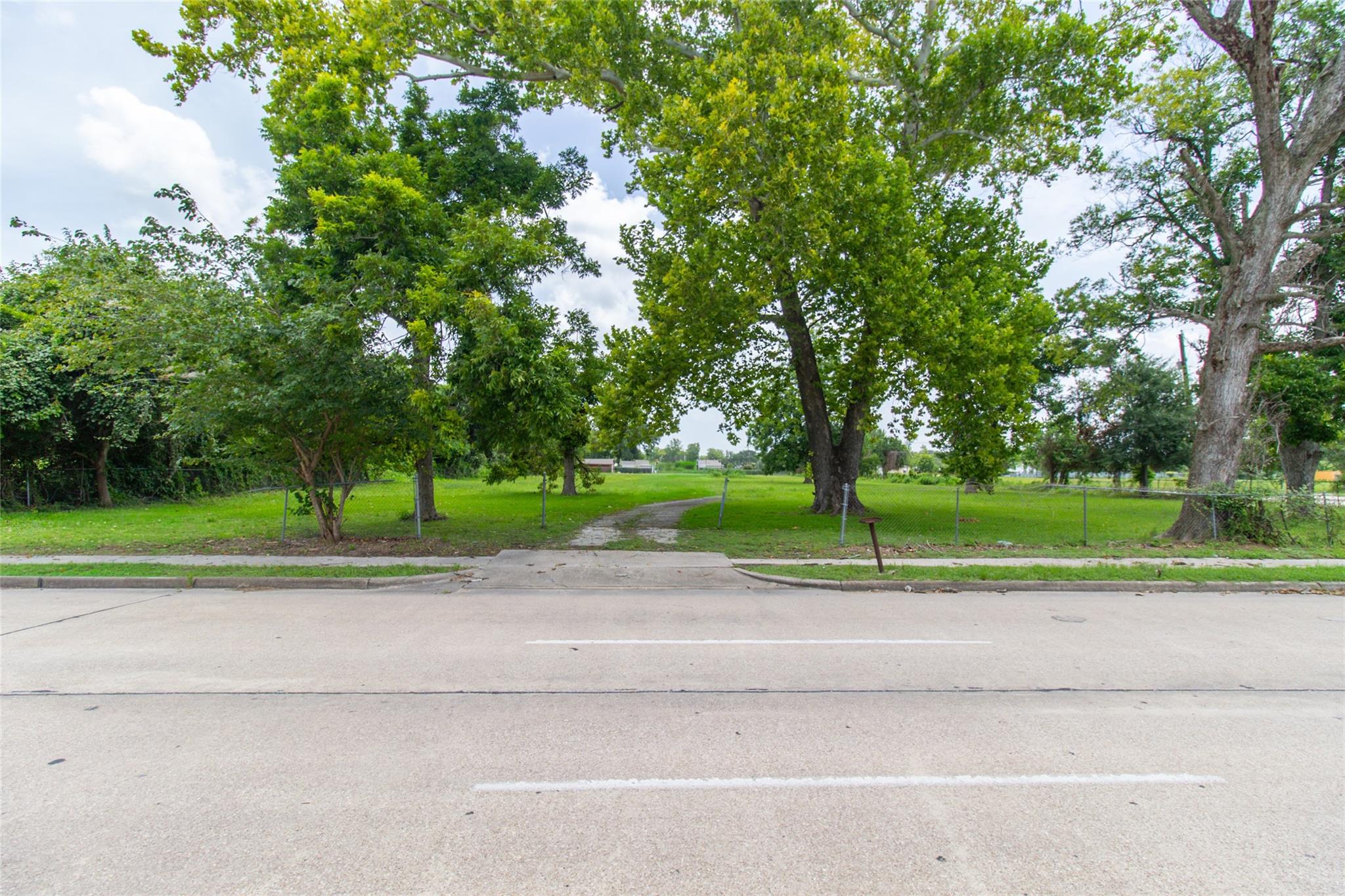 7204 Homestead Road