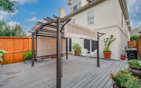 Townhouse For Sale - 2214 W Holcombe Boulevard<br/> Harris County, Houston, TX 77030