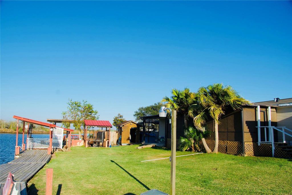 Photo of 627 Port Road, Angleton, TX 77515 (MLS # 60086000)