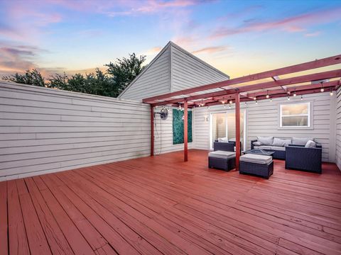 Photo of 1615 S Kirkwood Road, Houston, TX 77077 (MLS # 74717954)