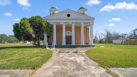 Multifamily For Sale - 3146 Thomas Boulevard<br/> Port Arthur, TX 77642