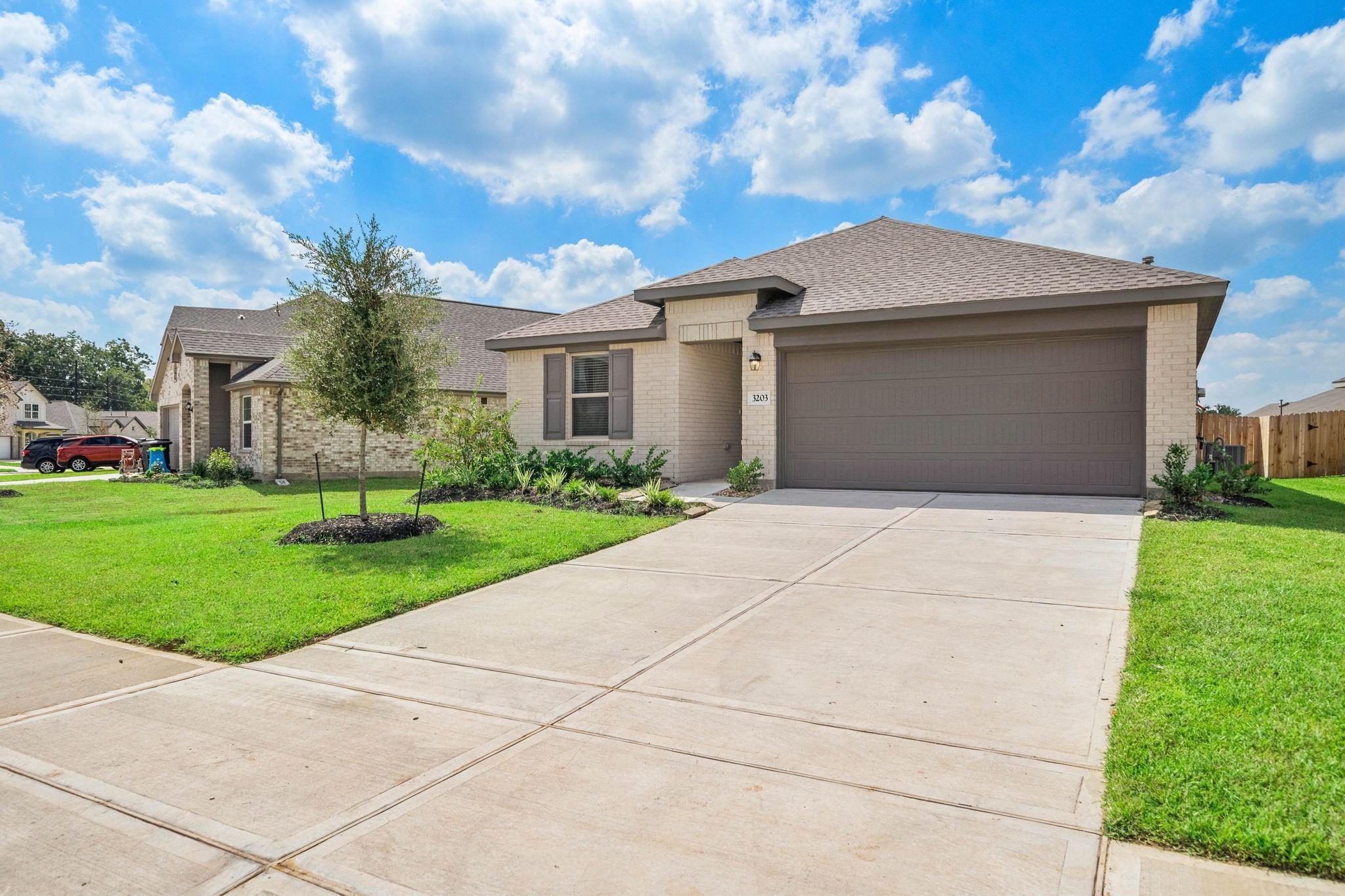 3203 Aster Meadow Way