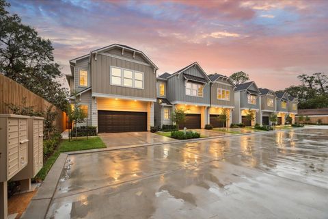 Photo of 806 Glowing Dawn Drive Dr, Houston, TX 77018 (MLS # 18607459)