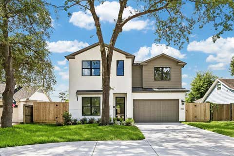 Photo of 1031 W 43rd Street, Houston, TX 77018 (MLS # 87832987)