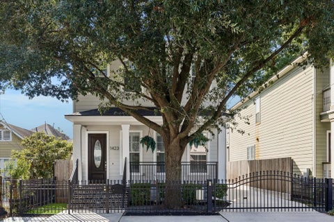 Photo of 1423 Nashua Street, Houston, TX 77008 (MLS # 30570119)