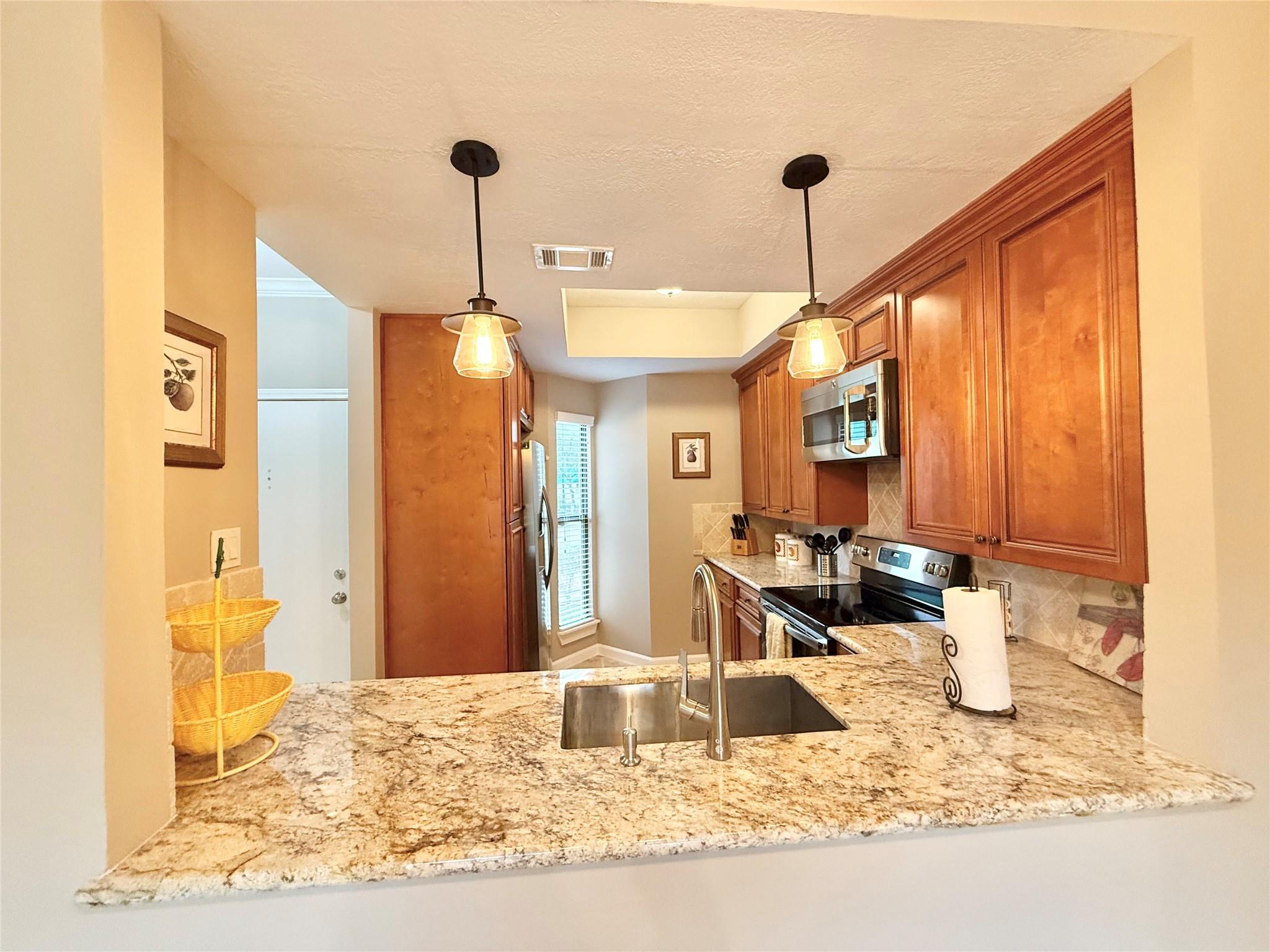 4144 Greystone Way 604