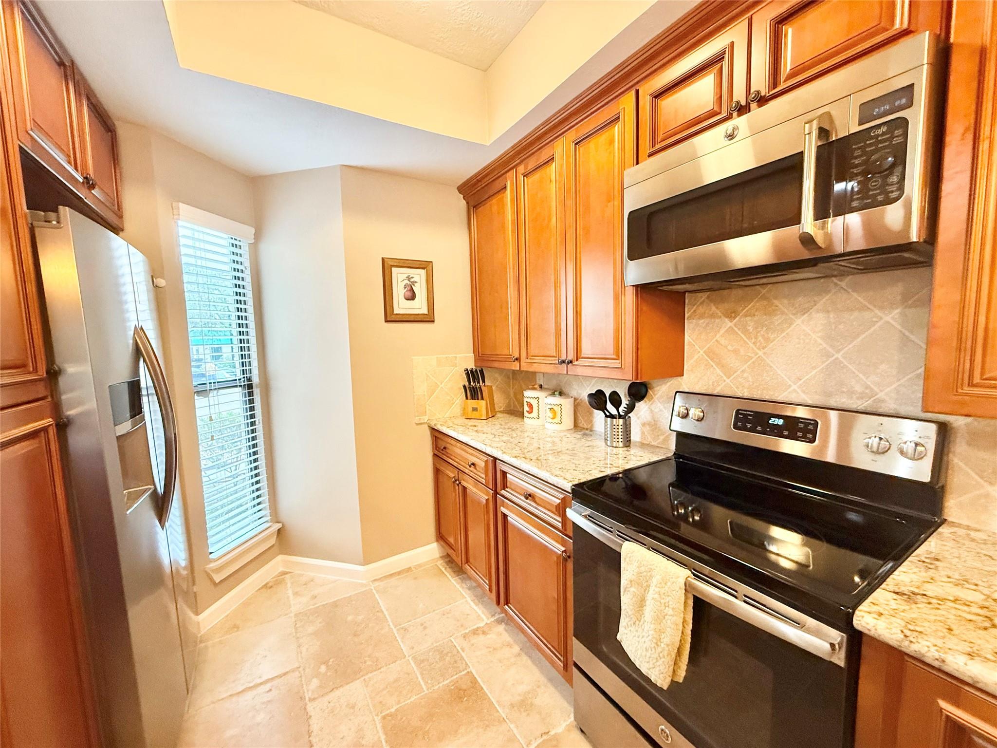 4144 Greystone Way 604