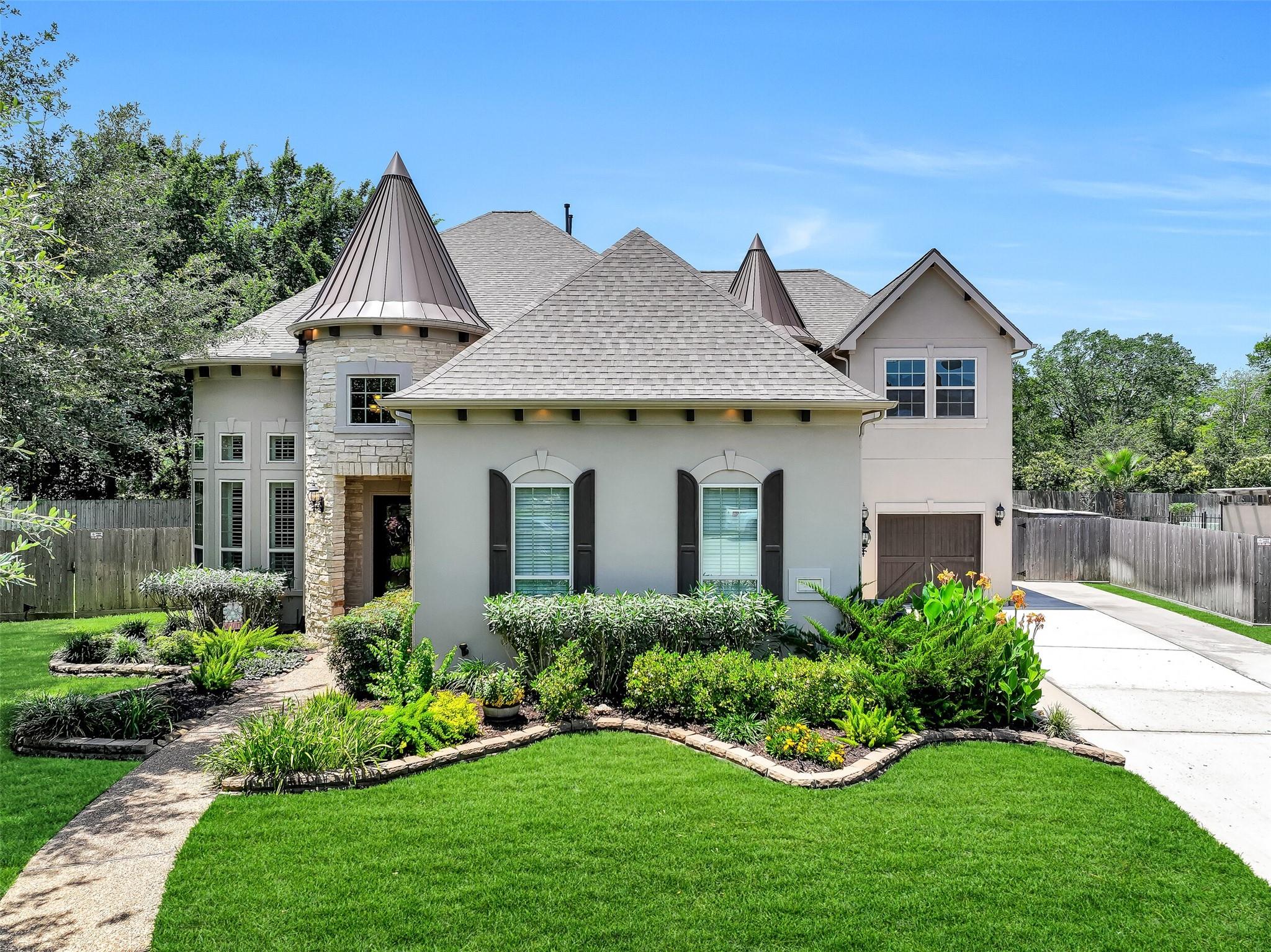 2304 Halls Creek Court