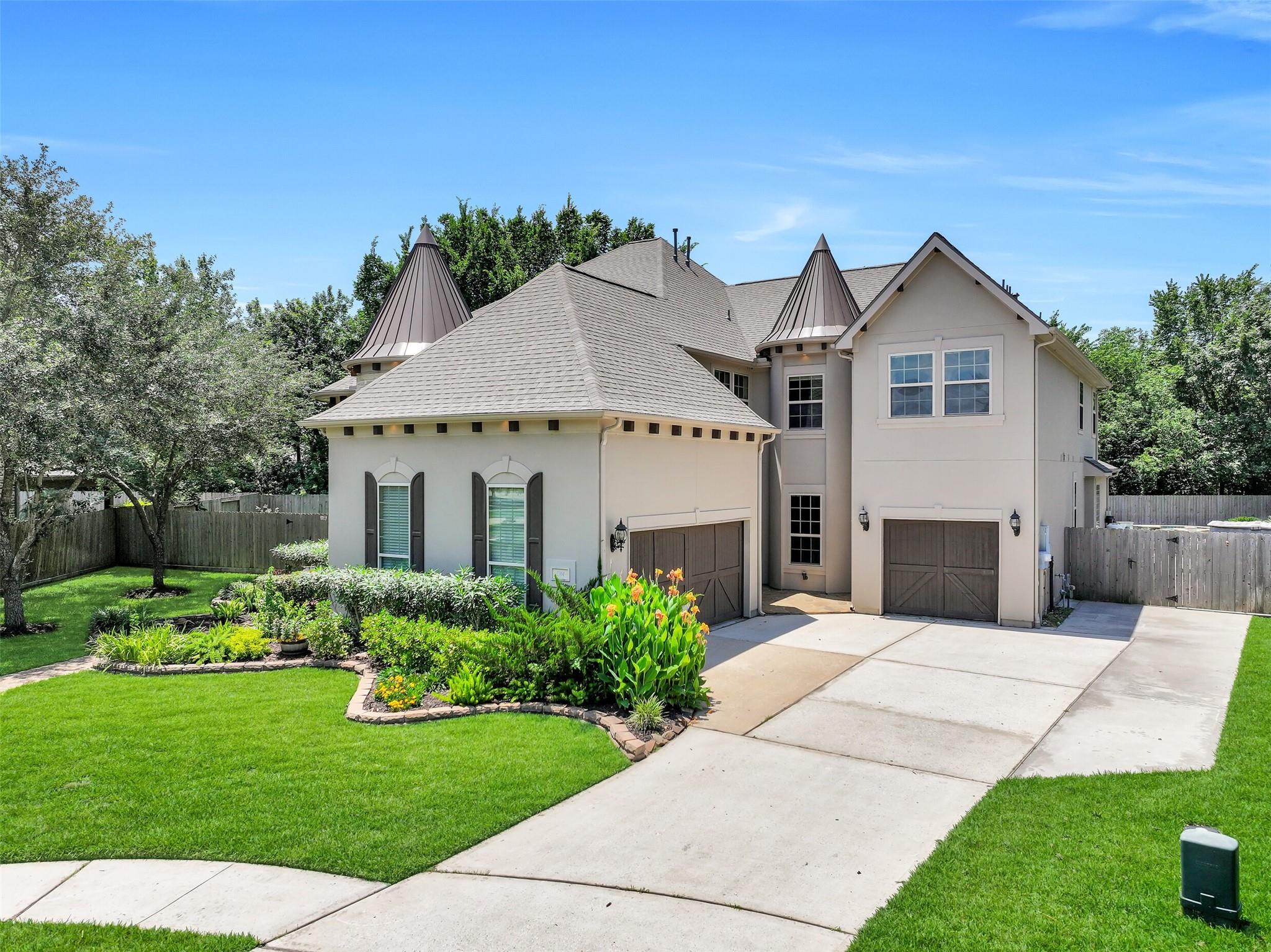 2304 Halls Creek Court