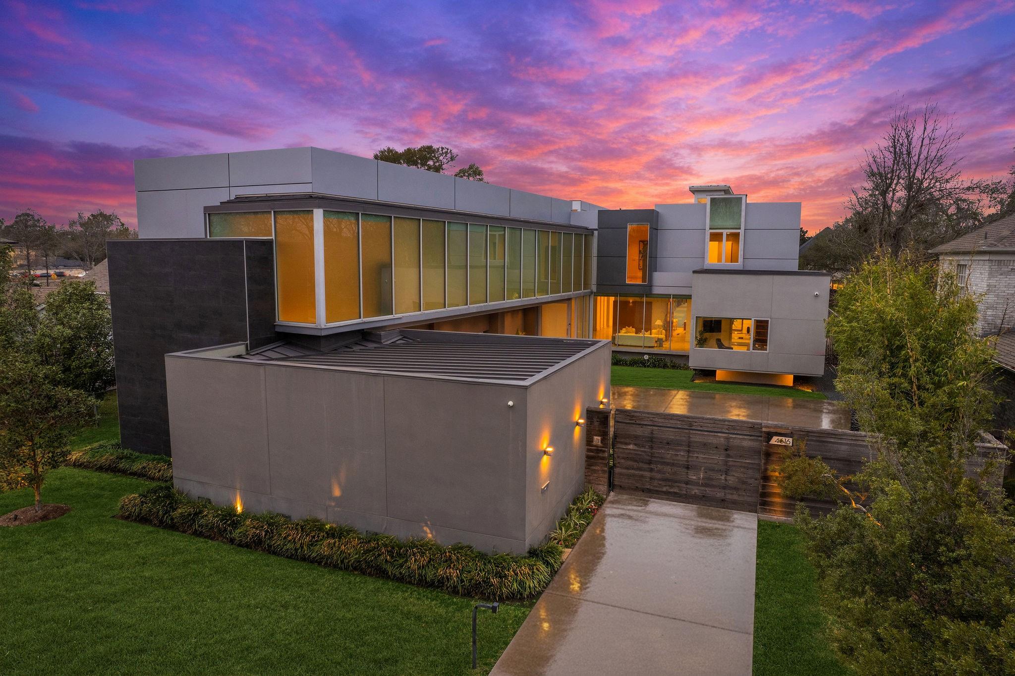 4616 Oleander Street