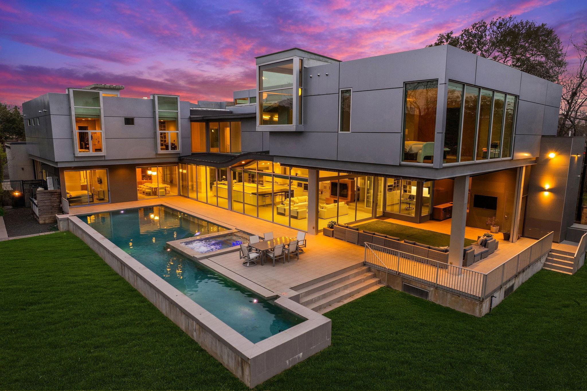 4616 Oleander Street