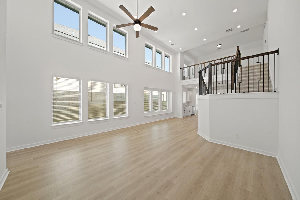 5423 Peach Garden Way