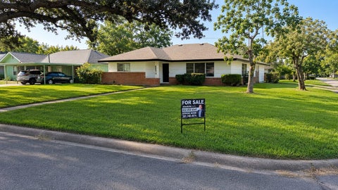 Photo of 6602 Reed Road, Houston, TX 77087 (MLS # 77418819)