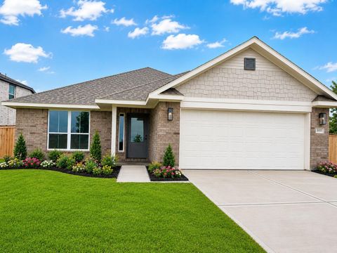 Photo of 2055 Emerald Lake Trail, Dayton, TX 77535 (MLS # 8859565)