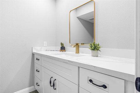 Tiny photo for 5718 Green Springs Drive, Houston, TX 77066 (MLS # 21947218)